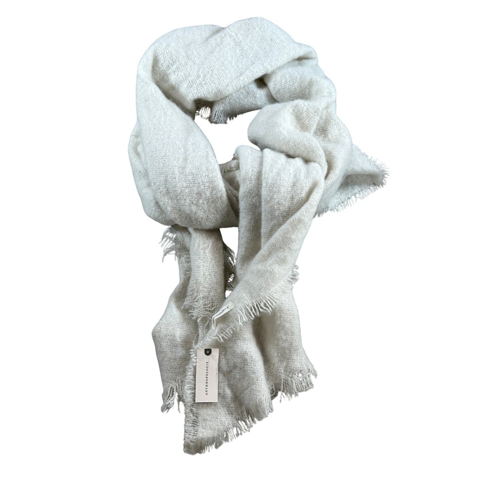 Anthropologie Grey Gris Soft Frayed Eyelash Fringe Blanket Scarf NWT 58530296